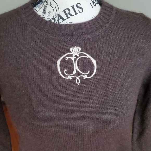 Sweater (gently worn) - Picture 2 of 4